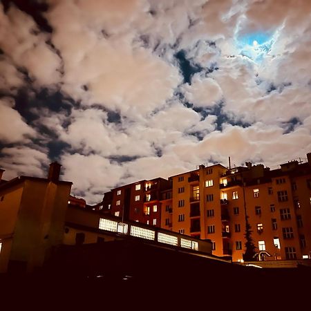 Moderni Apartman Na Hluboke V Praze - Idealni Pro 4 Prag Exterior foto